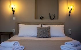 Happiness Aegina Apartments